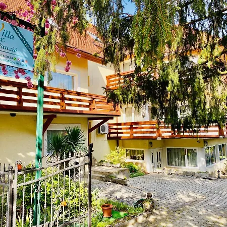 Lux بيت ضيافة
